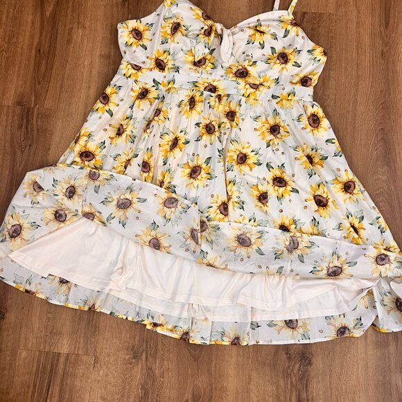Torrid Mini Poplin Tie-Front Skater Sunflower Dress Sz 3X - Picture 10 of 13